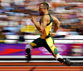 开云体育中国官网-英格兰防守锁死乌克兰，奥斯梅恩扛起全队—现代足球的战术博弈与个人英雄主义