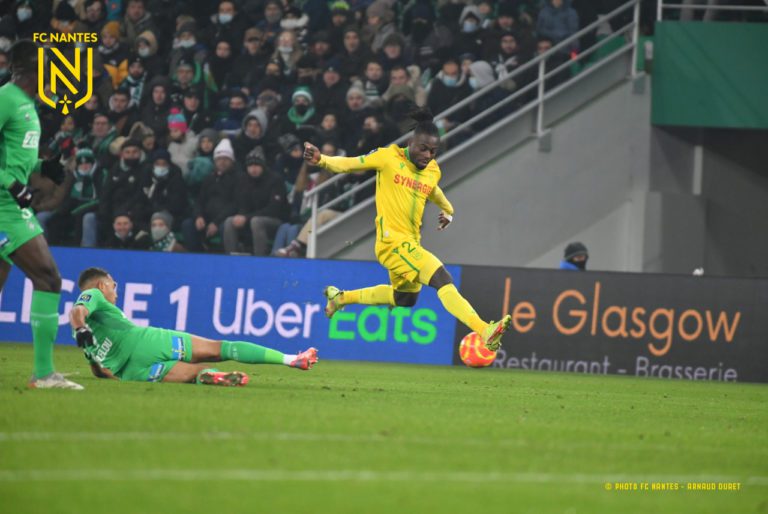 圣埃蒂安连胜保持不败，领先优势明显