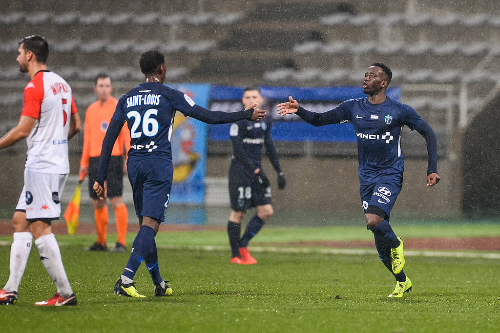 狼队客场凭一点精彩进球击败对手