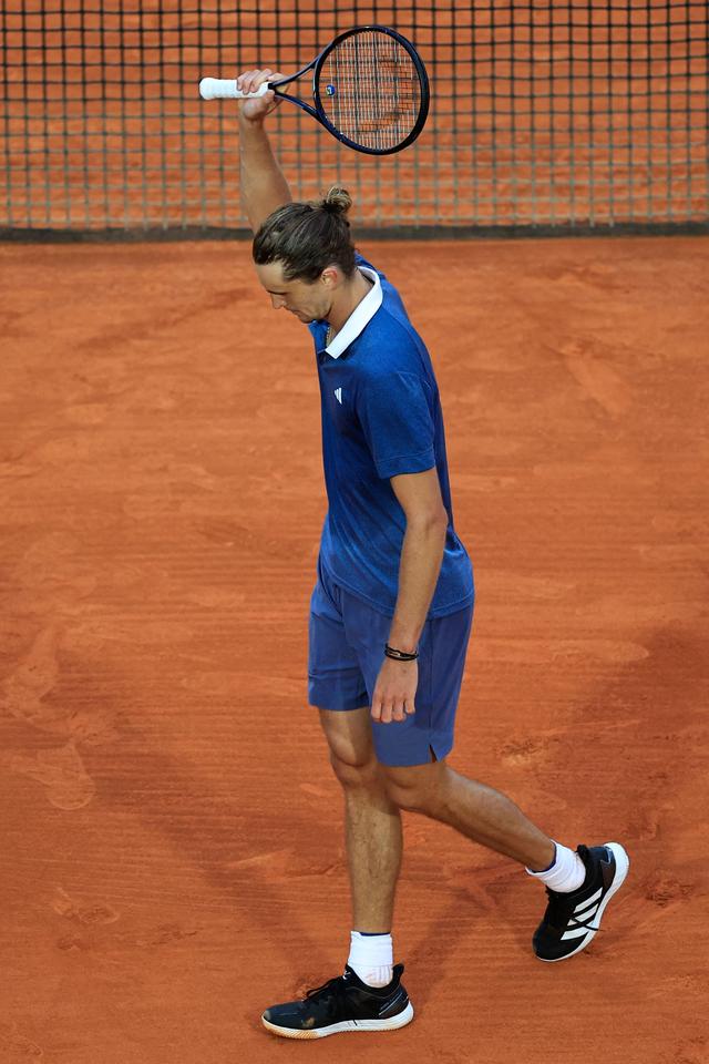 蒙特卡洛大师赛鏖战戴维斯杯，兹维列夫高光表现